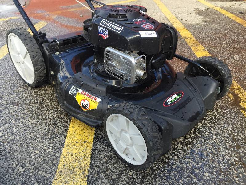 lot 1147 image: Craftsman 7.25 Engine Torque Just Check & Add Rear Wheel Drive Mower