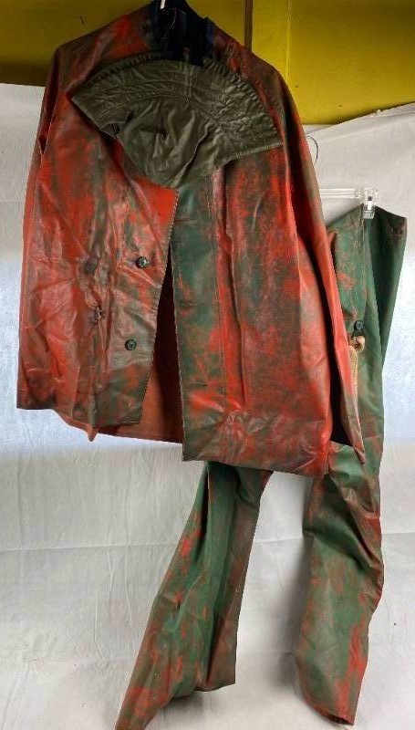 lot 2026 image: Hunting Camo Rain Suit - Jacket and Pants - Fits Mens XXL
