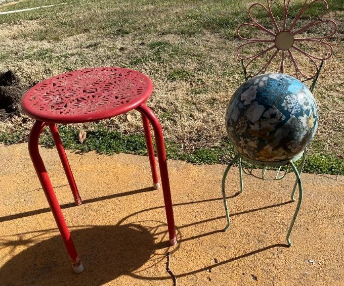 lot 2036 image: Metal Garden Seat and Cute Chair Plant or Gazing Ball Holder