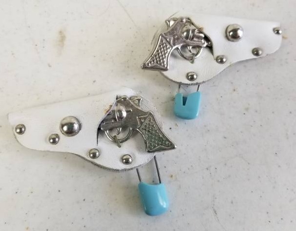 lot 6024 image: 2 Vintage Diaper Pins - Baby Boy Blue Gun & Holster