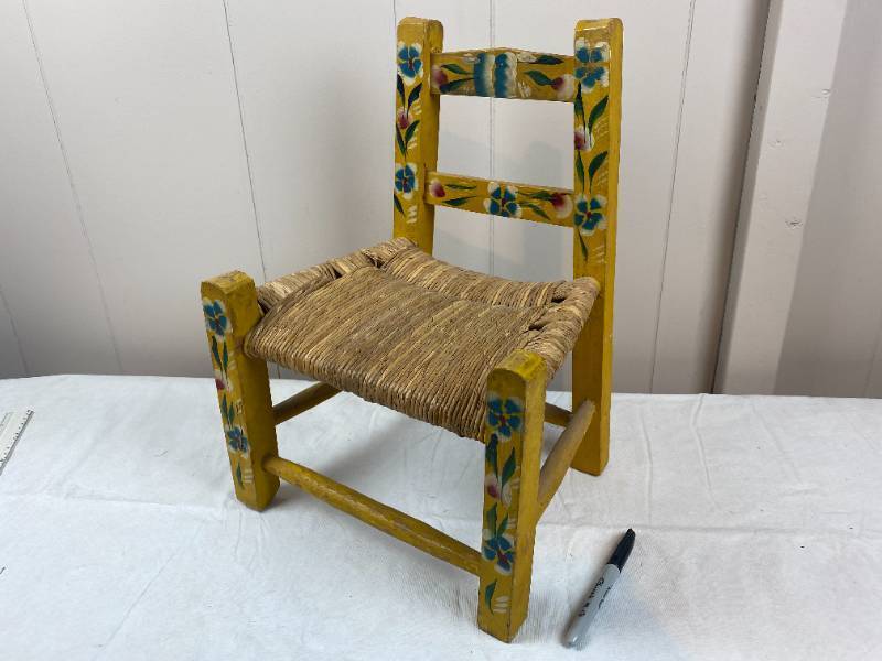 lot 6281 image: Vintage Childs Wood & Wicker Chair