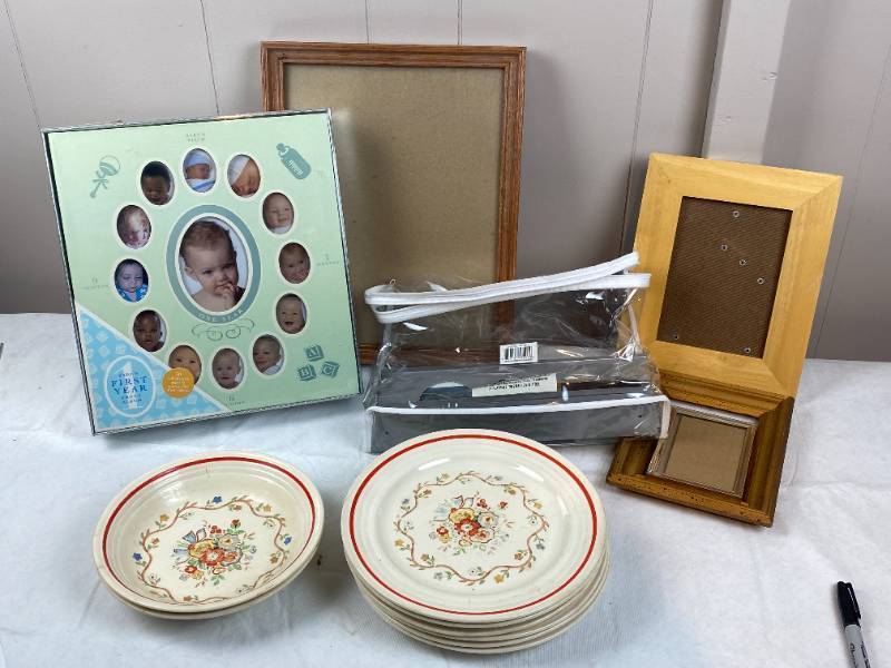 lot 6291 image: Lot of Picture Frames,  & Lot of  Bowls and Saucers - Upico Ivory, Oven Proof Made in USA