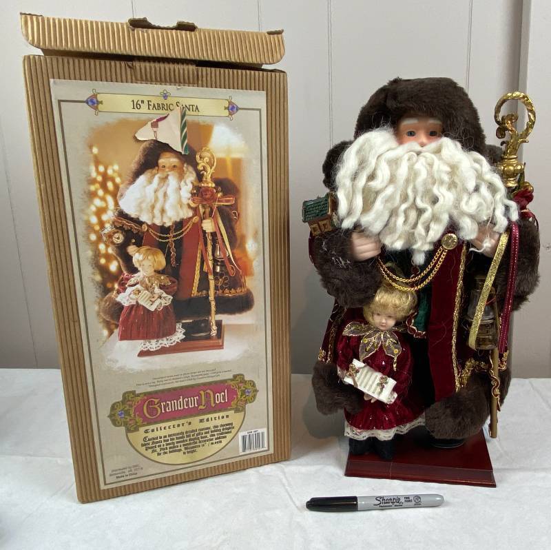 lot 6322 image: 16 Santa & Child w Original Box