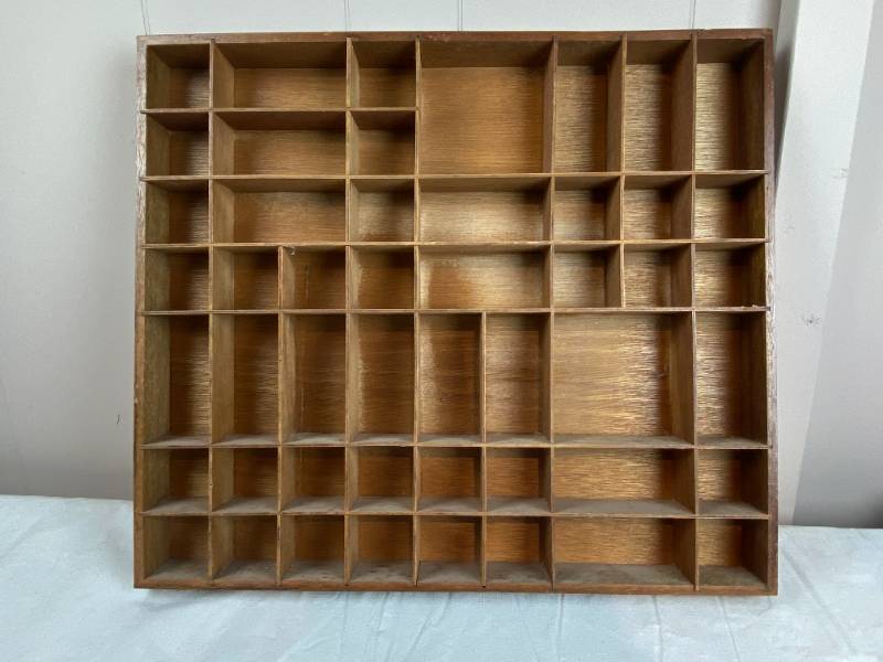 lot 6342 image: Wooden Wall Hanging Knickknack Display