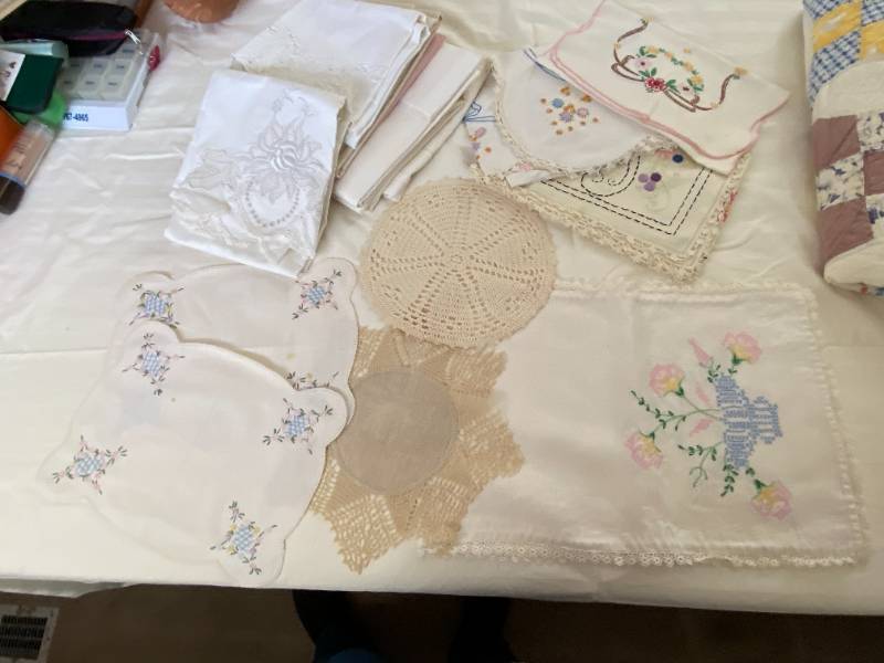 lot 9422 image: Vintage Hand Made Dresser Toppers - Crochet Doilies and Awesome Embroidered Items and Vintage Linens - Must see
