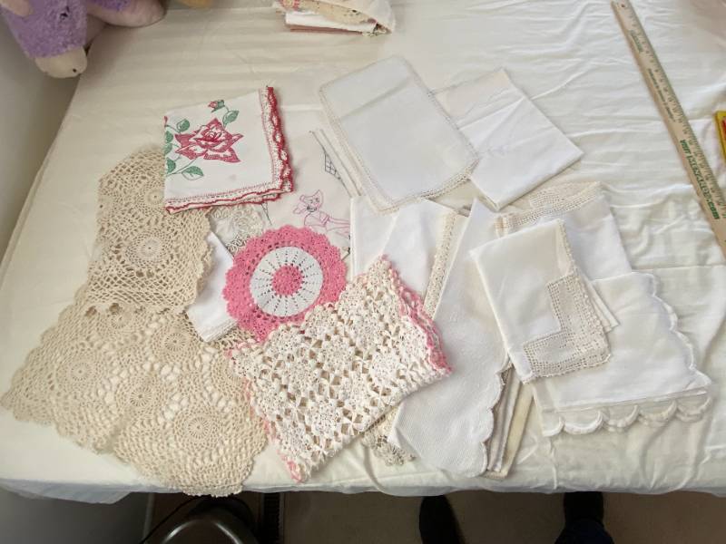 lot 9423 image: Vintage Hand Made Dresser Toppers - Crochet Doilies and Awesome Embroidered Items and Vintage Linens - Must see