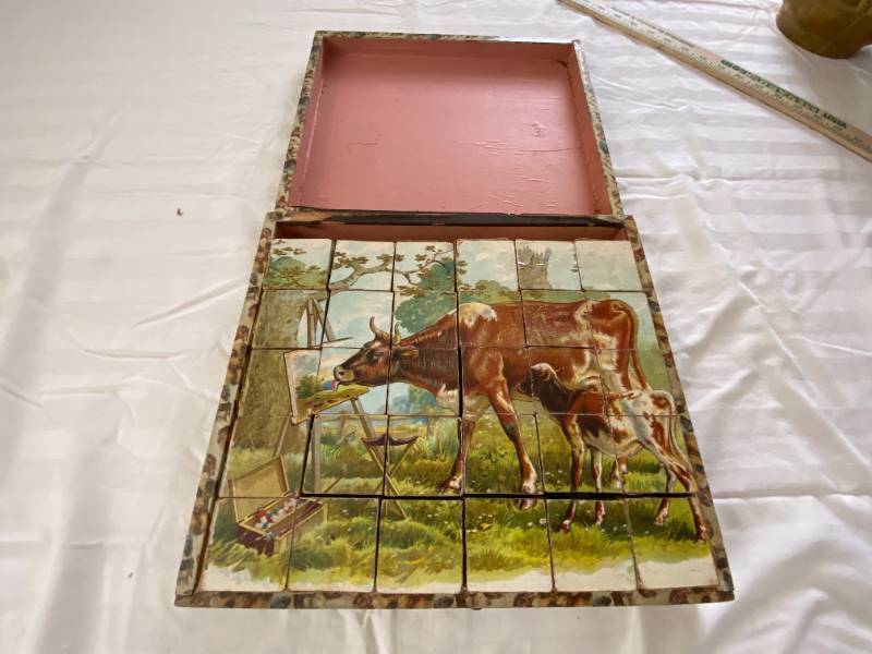 lot 9439 image: Antique C.1900 German Lithograph 30-Piece, 6-Scene BLOCK PUZZLE In Original Box
