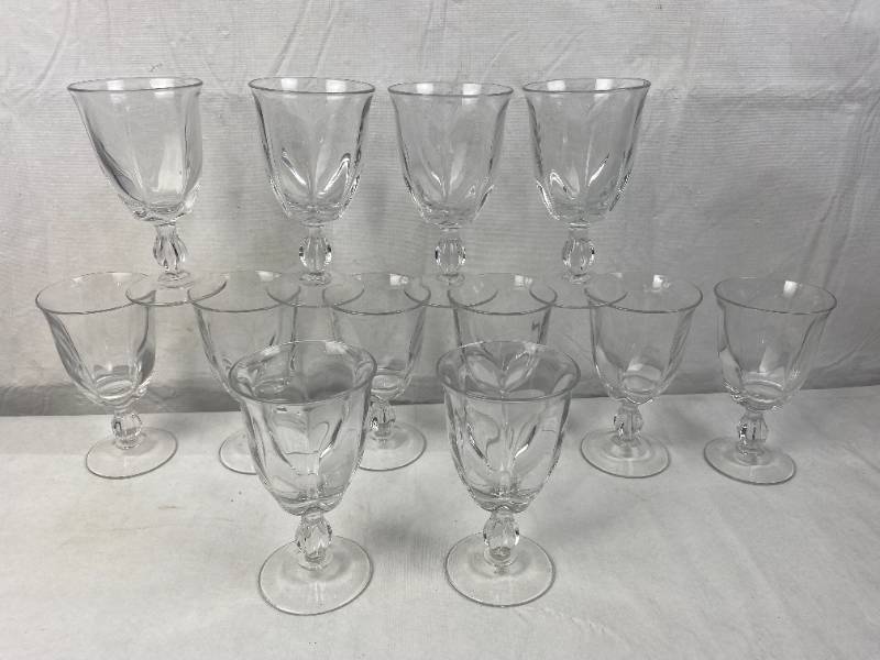 lot 9453 image: Set of 12 Champagne Flutes, Wine Glasses, Dessert Dishes - Very Versatile