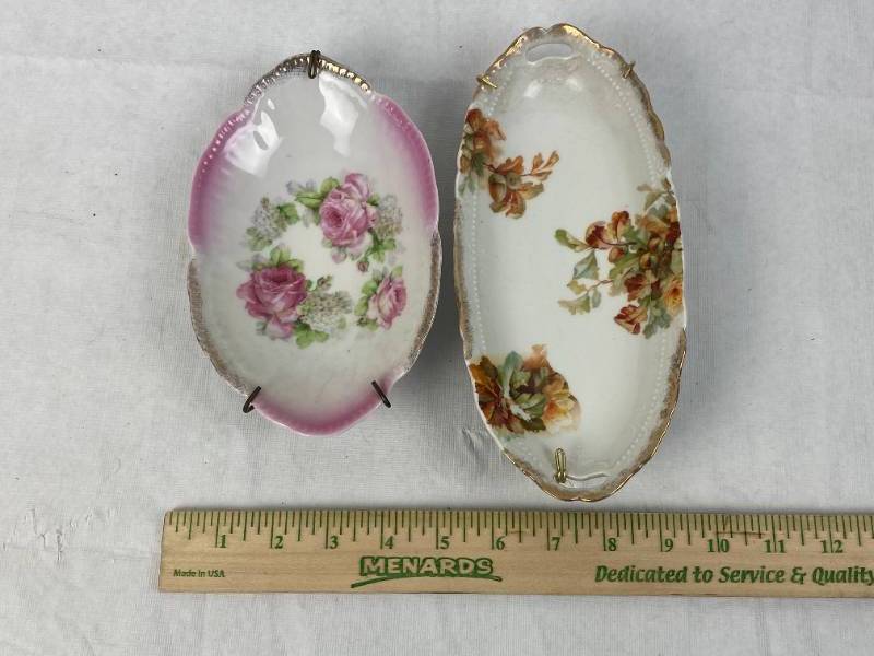lot 9460 image: Lot of 2 German Oval Dishes w Hangers - One Marked GERMANY The other Marked Schwarzenhammer Germany - WOW