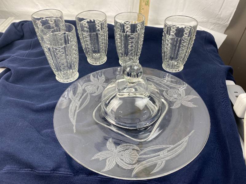 lot 9463 image: Large Domed Covered Serving Platter for Hors doeuvres - and Four Vintage Drinking Glasses - FANCY