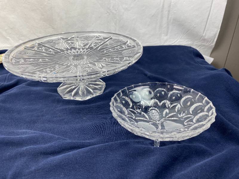 lot 9469 image: Crystal Pedestal CakePie Serving Platter and Tr-Footed Candy Serving Dish - Neato