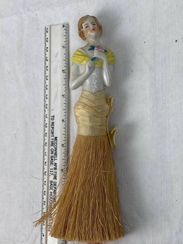 lot 9493 image: VINTAGE Victorian Style Porcelain Doll Clothes Brush, Vanity Brush, Half Doll Wisk Brush - MADE IN JAPAN