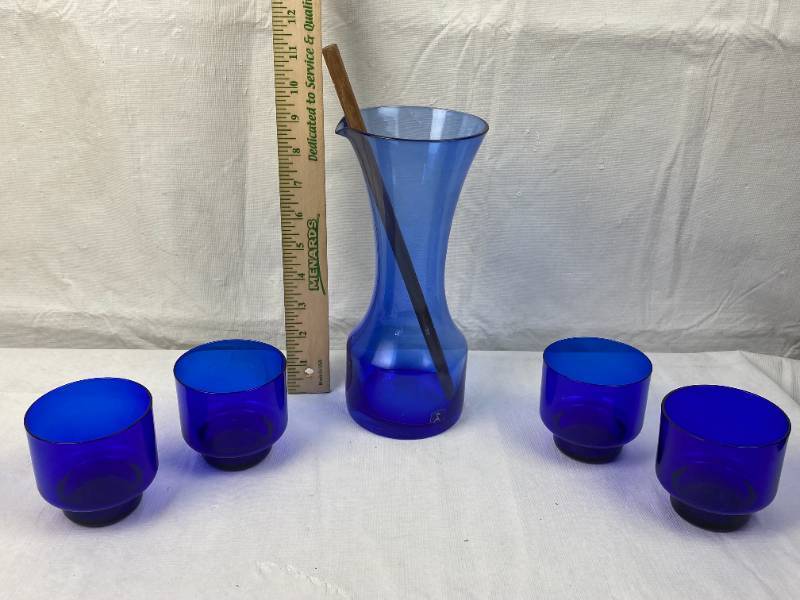 lot 9499 image: Swedish Cobalt Blue Serving Flask SVENSK with Four Blue Cocktail Glasses - BEAUTIFUL