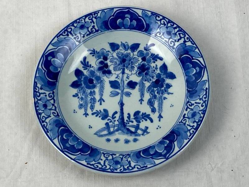 lot 9505 image: 1976 De Porceleyne Fles Small Plate,  Delft Gorgeous Vintage Blueware Plate MCB 415