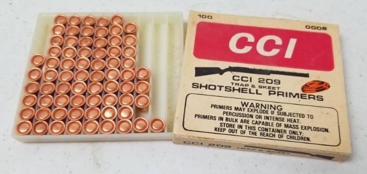 lot 9546 image: Box of CCI 209 Trap and Skeet Shotshell Primers