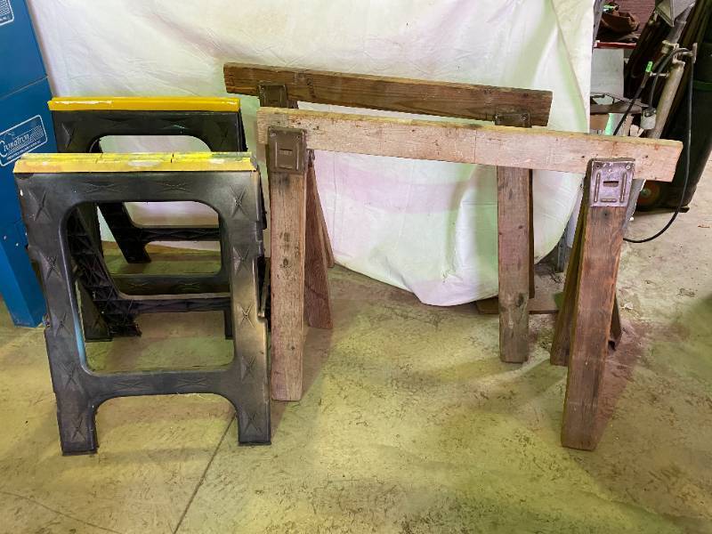 lot 9970 image: Lot of 2 Sets of Sawhorses - HANDY
