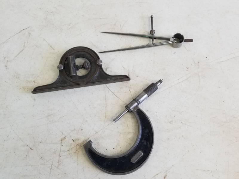 lot 9974 image: Lot of Vintage Precision Tools Micrometers