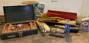 lot 6247 image: Tool Shop Lot - Tool Case, Tray. Misc Tools, Rubber Mats, Wire and 2 Blankets and look like Welding Blankets