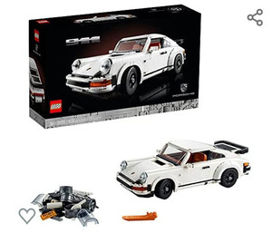 lot 5286 image: LEGO Porsche 911 Model Building Kit