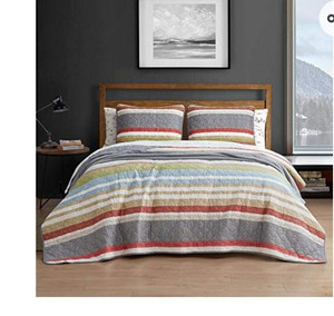 lot 5345 image: Eddie Bauer Salmon Ladder Stripe Reversible, FullQueen Quilt