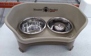 lot 5390 image: Neater feeder express, animal feeder