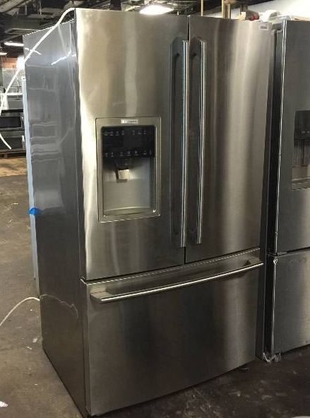 lot 1167 image: Electrolux 27.8 cu. ft. French-Door Bottom Freezer Refrigerator (EI28BS56I)
