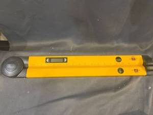 lot 20326 image: OLI DIGITAL ANGLE FINDER PROT 18 INCH