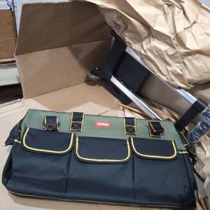 lot 20943 image: AMAZON BASICS JUSTZON BAG W WHEELS
