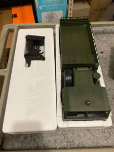 lot 24059 image: TRANSPORTER-9 116 2.4G 6WD RC OFF-ROAD MILITARY TRUCK