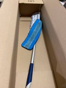 lot 24072 image: Bona Dust Mop