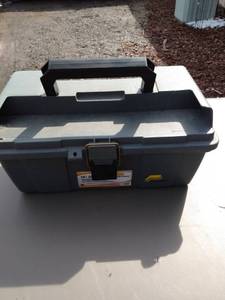 lot 32 image: Plano 16 inch grab and go toolbox