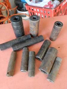 lot 58 image: 12 deep impact sockets different sizes and companies