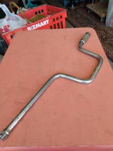 lot 72 image: giller 12 speed wrench