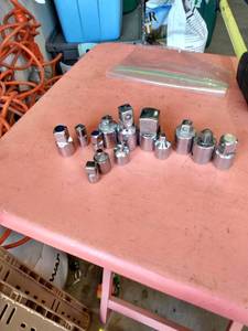 lot 87 image: 13 mixed Craftsman Williams and others sockets going from quarter to 38 on up to 12 to 34 in