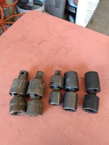 lot 88 image: 5 mixed impact swivel extensions and sockets