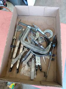 lot 104 image: flat of mixed calibration tools