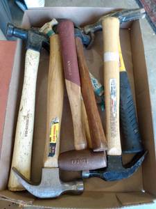 lot 109 image: flat of hammers including one brass eureka hammer