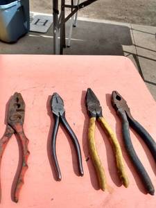 lot 169 image: 4 pears plier cutter combos