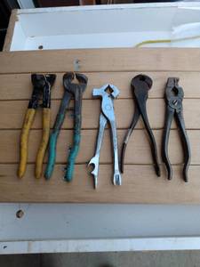 lot 180 image: 5 pairs of specialty pliers