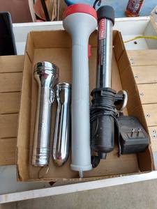 lot 192 image: mix flat of flashlights and Craftsman hanging light all untested