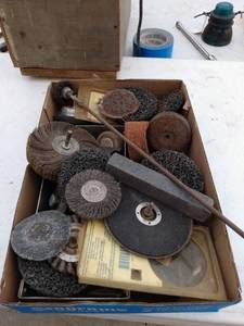 lot 215 image: mixed flat of sanding and buffing wheels