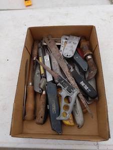 lot 234 image: flat of mixed saws knives cutters and scrapers