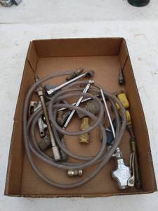 lot 255 image: flat of air tool items