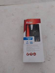 lot 276 image: Weller standard duty 15-piece wood burning and hobby iron kit
