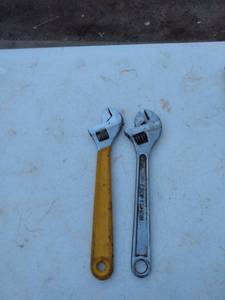lot 284 image: 2 12 crescent wrenches