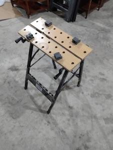lot 301 image: Master mechanic shopmate vise table 24 in wide 18 in deep 30 in tall