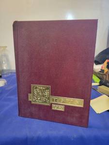 lot 1047 image: 1963 Oklahoma college for women year book