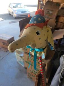 lot 1059 image: Hobby elephant