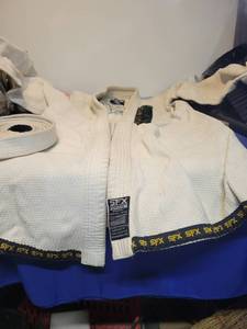 lot 1063 image: Martial art robe needs clean