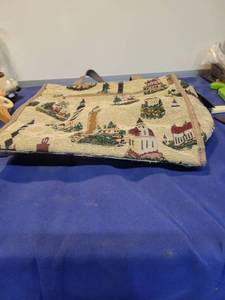 lot 1066 image: Lighthouse bag